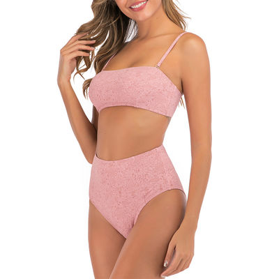 As mulheres &quot;sexy&quot; dos maiôs de Triangl do roupa de banho das mulheres levantam o biquini