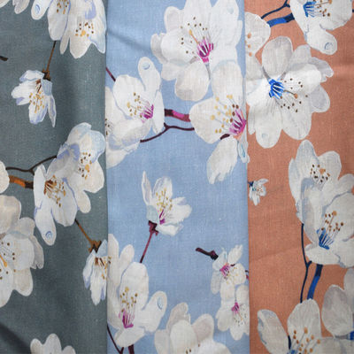 A planície da tela de 70% Tencel tece o enrugamento Resistan da tela misturada de tela 140gsm