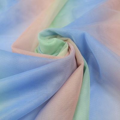 A saia DIY da menina da decoração de Mesh Fabric do tule do banquete de casamento veste Polyeste 100%