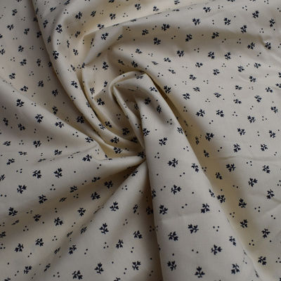 Imprimindo a chama branca do tecido de algodão da planície de Lycra 115gsm - retardador