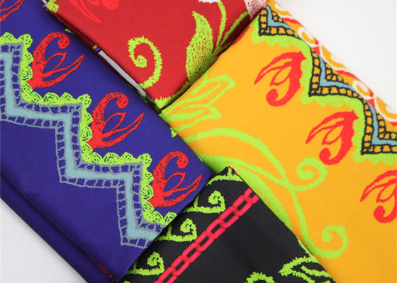 O poliéster grande da flor imprimiu a tela para acessórios da decoração