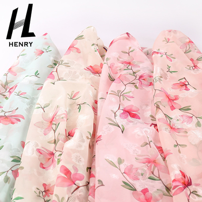 Poliésteres chiffon tecidos da luz da tela do tule do estilo textura macia fresca pequena florais para o vestido
